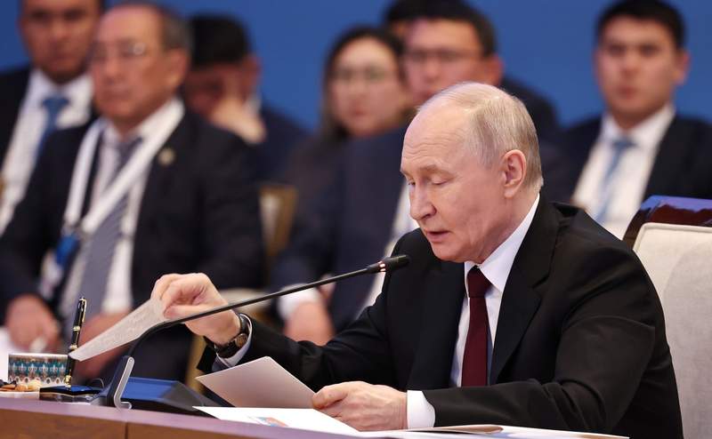 Sanctions? What Sanctions?: Putin’s Defiant Economic Pitch at St. Petersburg