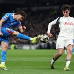 Atletico Tightens Grip on Alvarez as Barcelona’s Transfer Saga Simmers