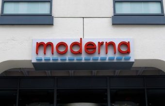 Regulatory Clash Erupts as mRNA Flu Shot Seeks Green Light Amidst Past Turmoil