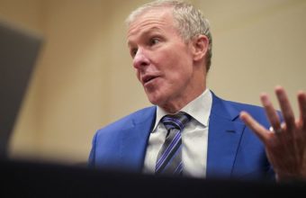 United Air Rethinks Skies: Post-Rebuff Strategy Eyes Strategic Snips, Not Grand Union