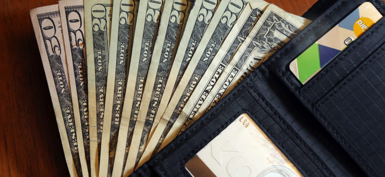 Household Economics: The Quiet Erosion of Domestic Consensus Amidst Global Fiscal Crises