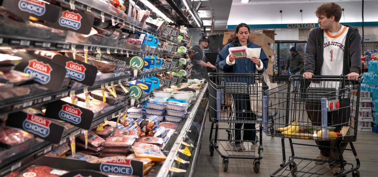 US Inflation Climbs to Three-Year High as Consumer Spending Defies Economic Headwinds
