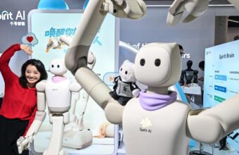 Global Disparity in AI Debate: West Dominates, Majority Left Behind