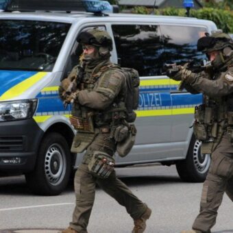 Man Dies Following Knife Attack at German Bank, Suspect Barricaded Inside