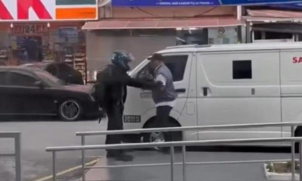 Malaysia: Swift Guard Action Thwarts Bank Robbery Attempt