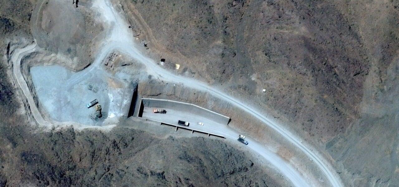 Trump Focuses on ‘Pickaxe Mountain’ Amid Ongoing Iran Conflict