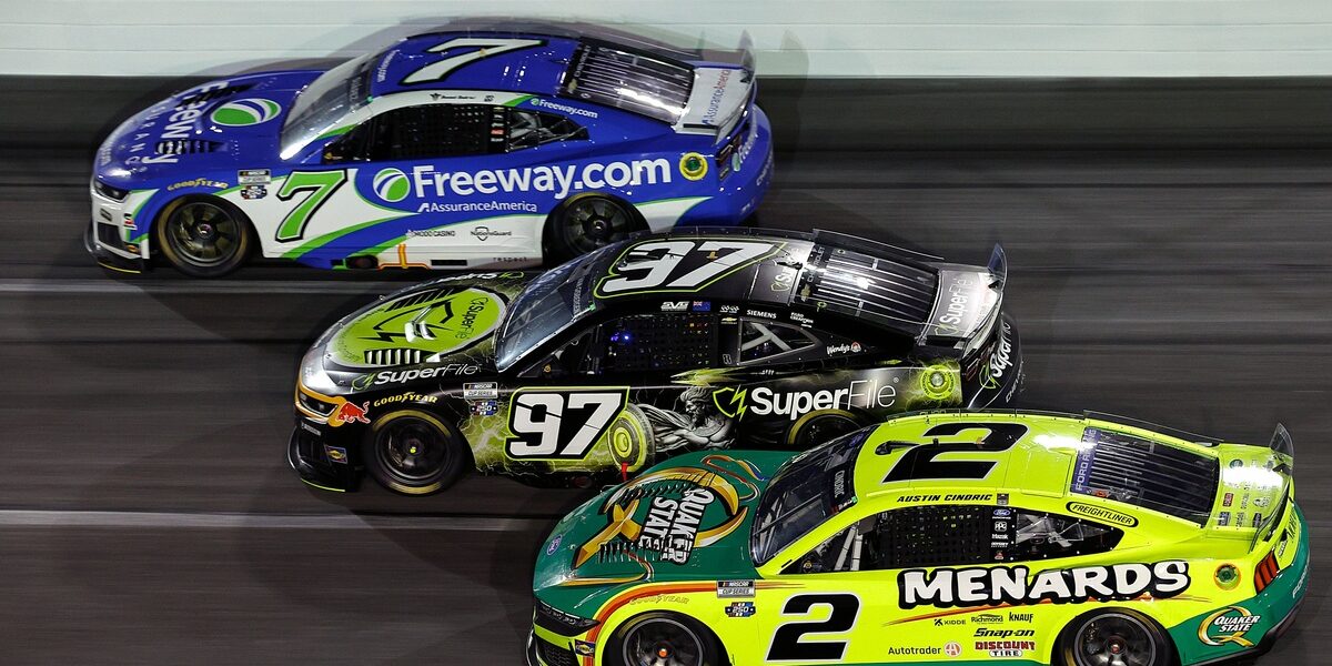 NASCAR’s Grinding Duel: Hamlin Fights Reddick, but Ghosts Linger on the Track