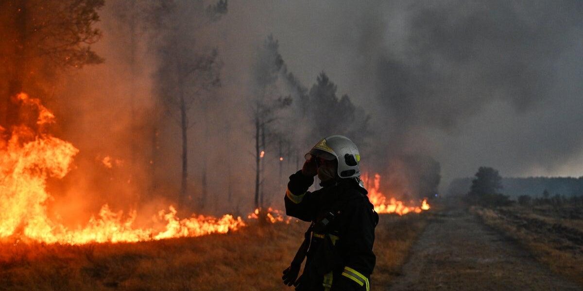 Europe Wildfires: Bordeaux Airport Evacuates Hotel Zone as Fires Threaten City