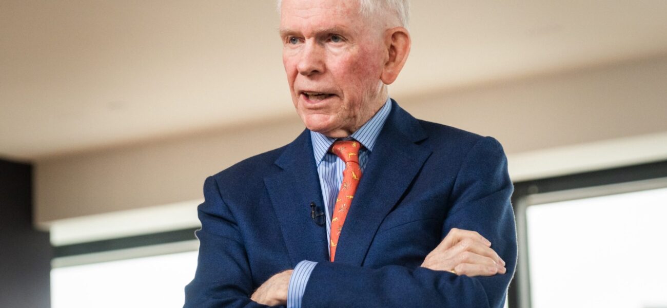 Celestial Folly? Grantham Warns of SpaceX ‘Madness’ as Market Soars into Orbit
