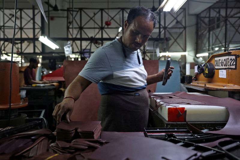 Delhi’s Factory Floors Hum a Fainter Tune as Economic Gusts Stir