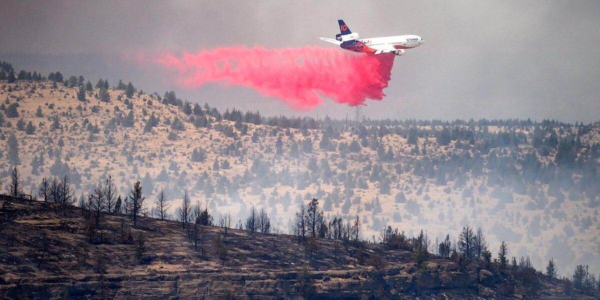 Wildfires Ravage Central Oregon: Firefighters Battle Fast-Moving Flames