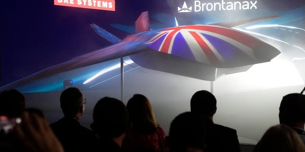 Wes Streeting Announces Deployment of ‘Loyal Wingman’ Drones by 2027