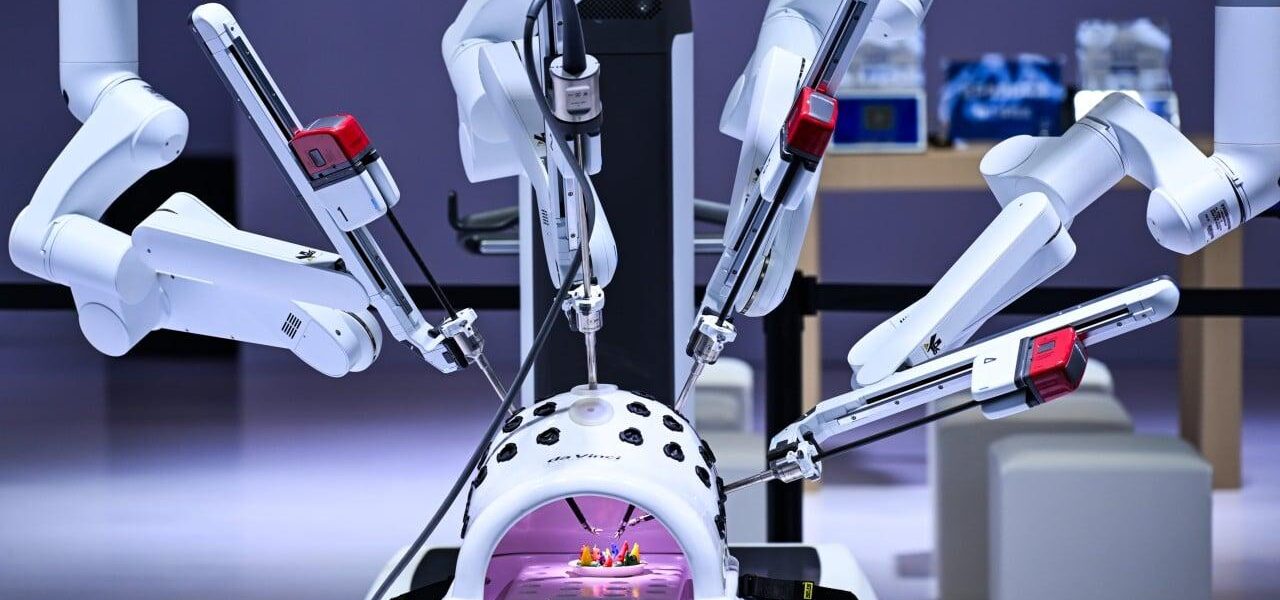 China’s Surgical Robots Enter Vietnam Market, Challenging Western Dominance