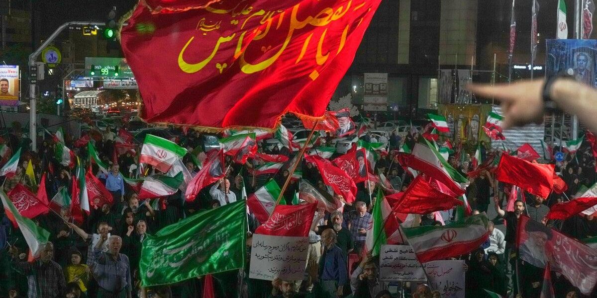 US-Iran Tensions Escalate: Strikes Exchanged Over Strait of Hormuz
