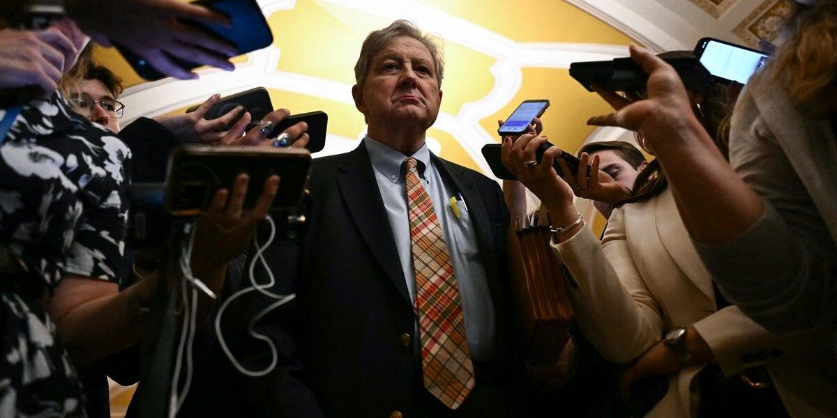 Republican Senator Defies Trump on Saudi Nuclear Deal Amid Middle East Tensions