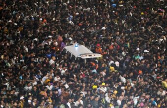1 Dead, Nearly 100 Injured in Crush at India Chariot Festival 1 Dead, Nearly 100 Injured in Crush at India Chariot Festival