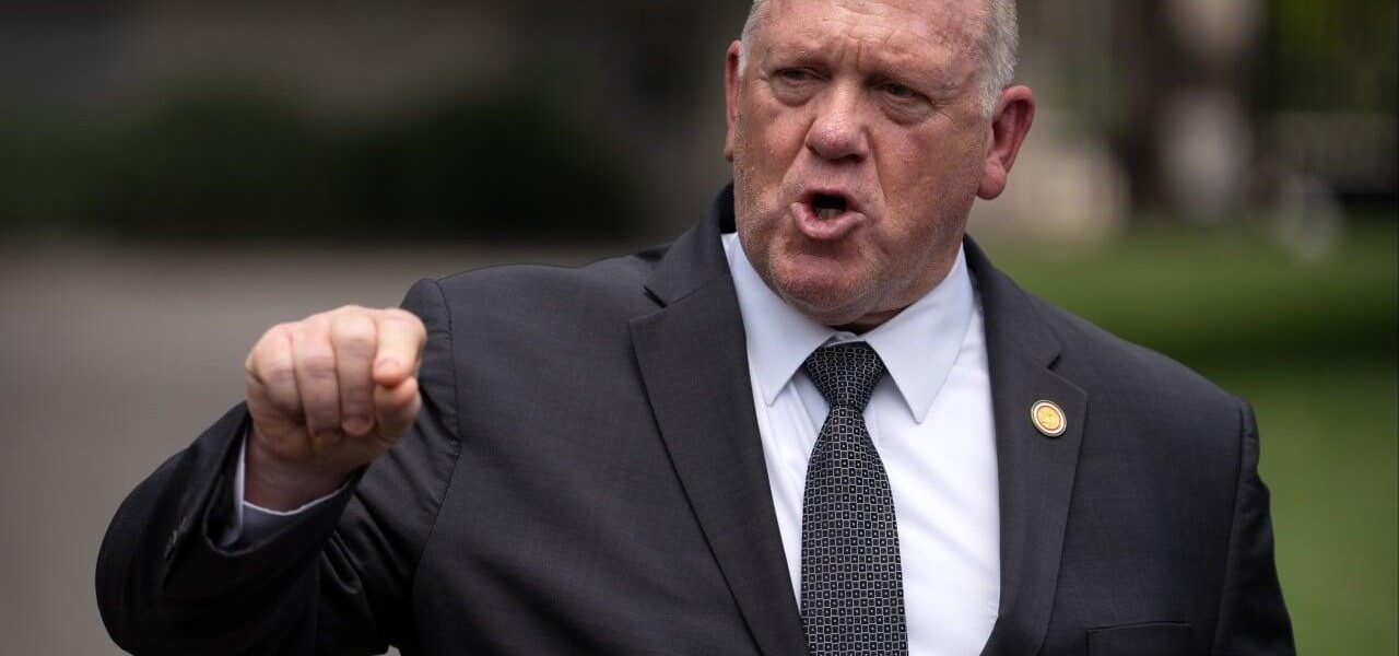 US Border Chief Launches Internal Review of ICE Officer Vetting After Maine Shooting