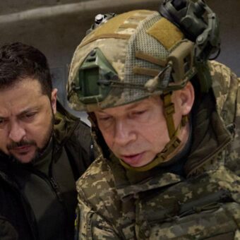 Zelenskyy Dismisses Ukrainian Army Chief Amid Escalating Tensions