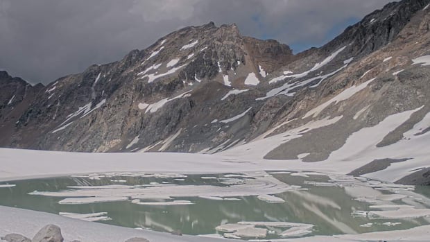 Glacial Lake Outburst Flood Threatens Pemberton Area; Residents Urged to Avoid Gates Lake