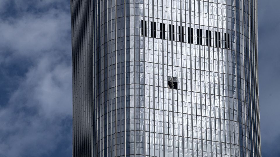 Beijing’s Opaque Facade Cracks: A Lonely Descent into Public Spectacle