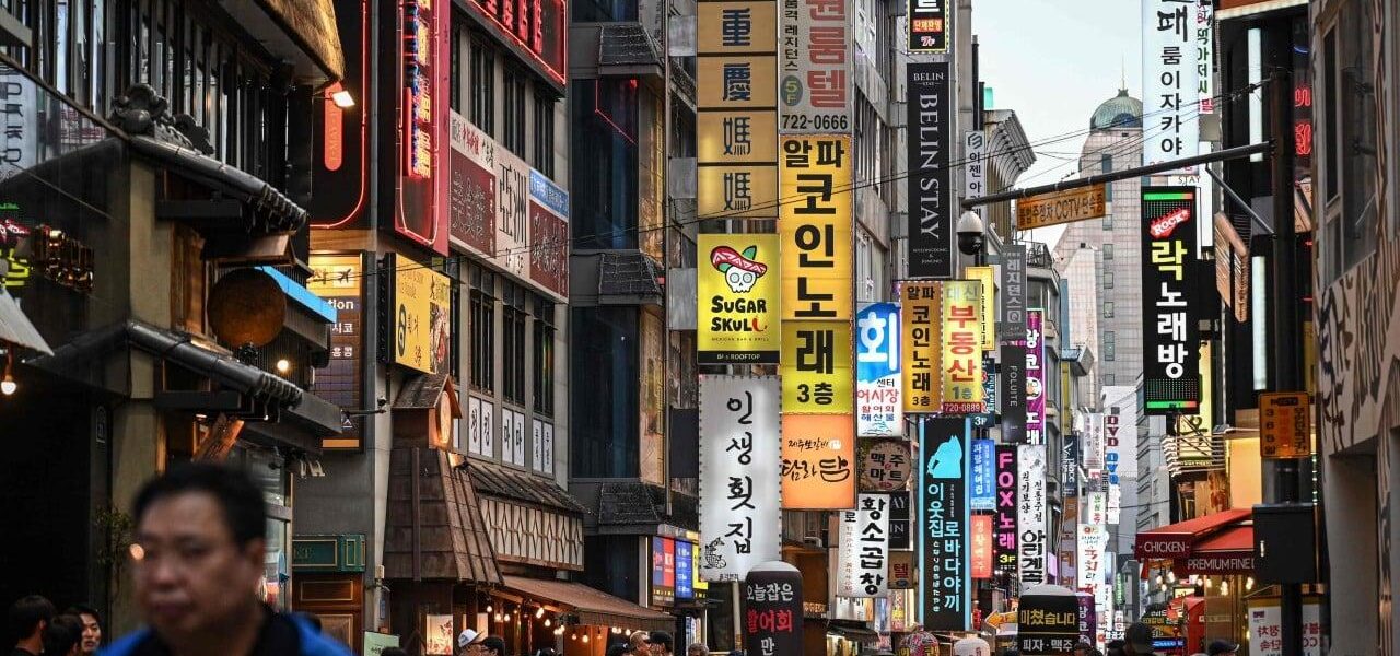 South Korean Youth Embrace Extreme Budgeting in Viral Trend