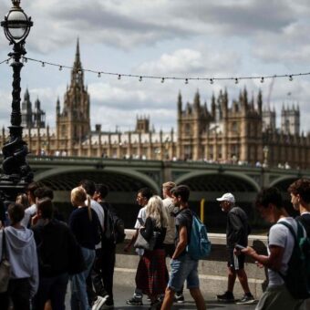 London Crime Rates Drop, Mayor Reassures Tourists on Safety