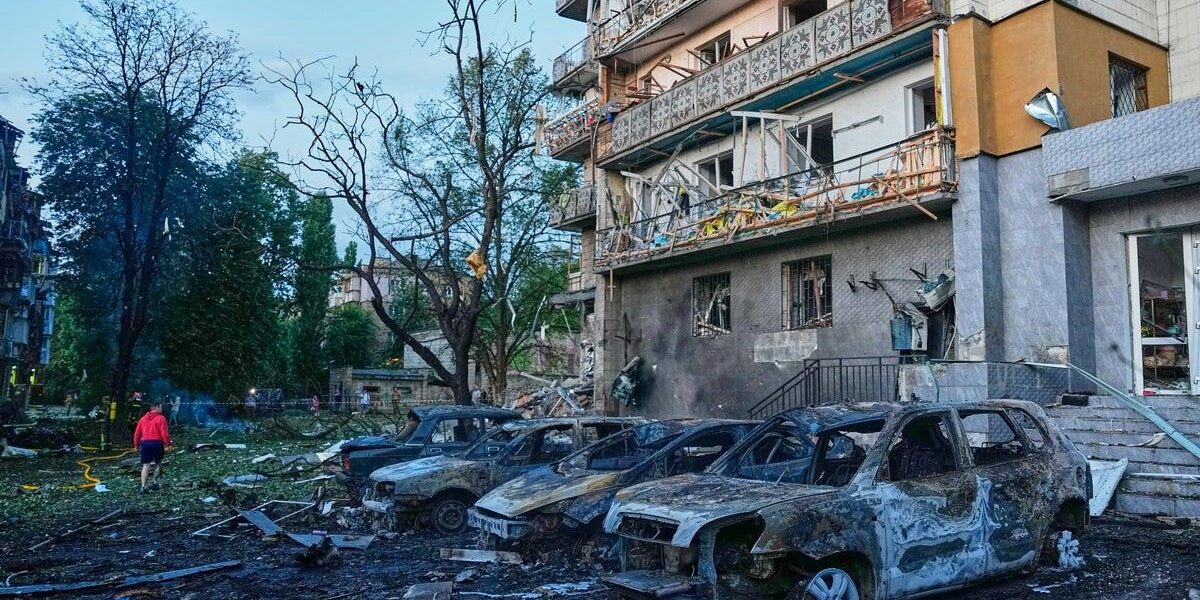 1 Dead, 8 Injured in Russian Overnight Attack on Kyiv