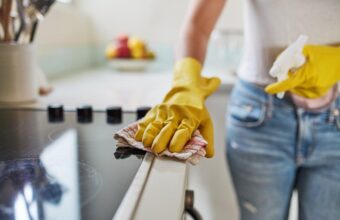 Essential Pre- and Post-Holiday Cleaning Tasks for a Hassle-Free Break