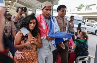 Cuban Dissident Artist Luis Manuel Otero Alcántara Arrives in U.S. After Exile
