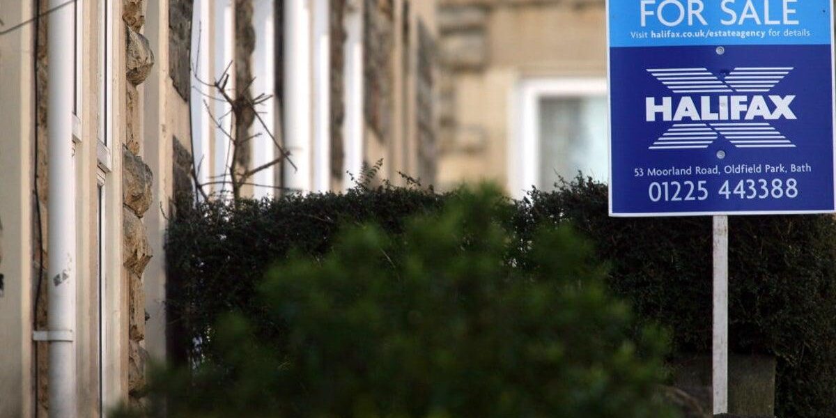 UK Homeowners Face Uncertainty as Mortgage Rates Surge