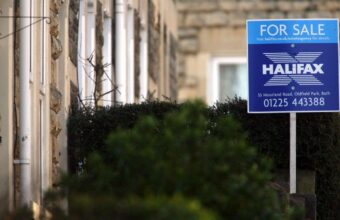 UK Homeowners Face Uncertainty as Mortgage Rates Surge