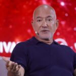 Bezos’ Orbital Ambition: Blue Origin Scrambles for Cash as SpaceX Stumbles Bezos’ Orbital Ambition: Blue Origin Scrambles for Cash as SpaceX Stumbles