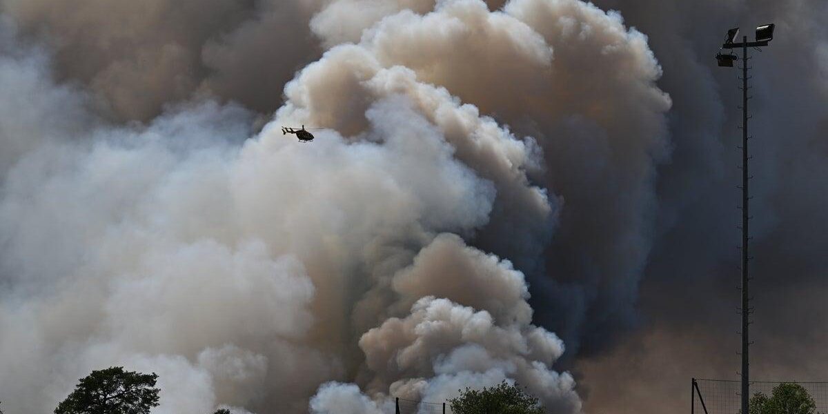Snow in Athens, Fires in France: Extreme Weather Contrasts Across Europe
