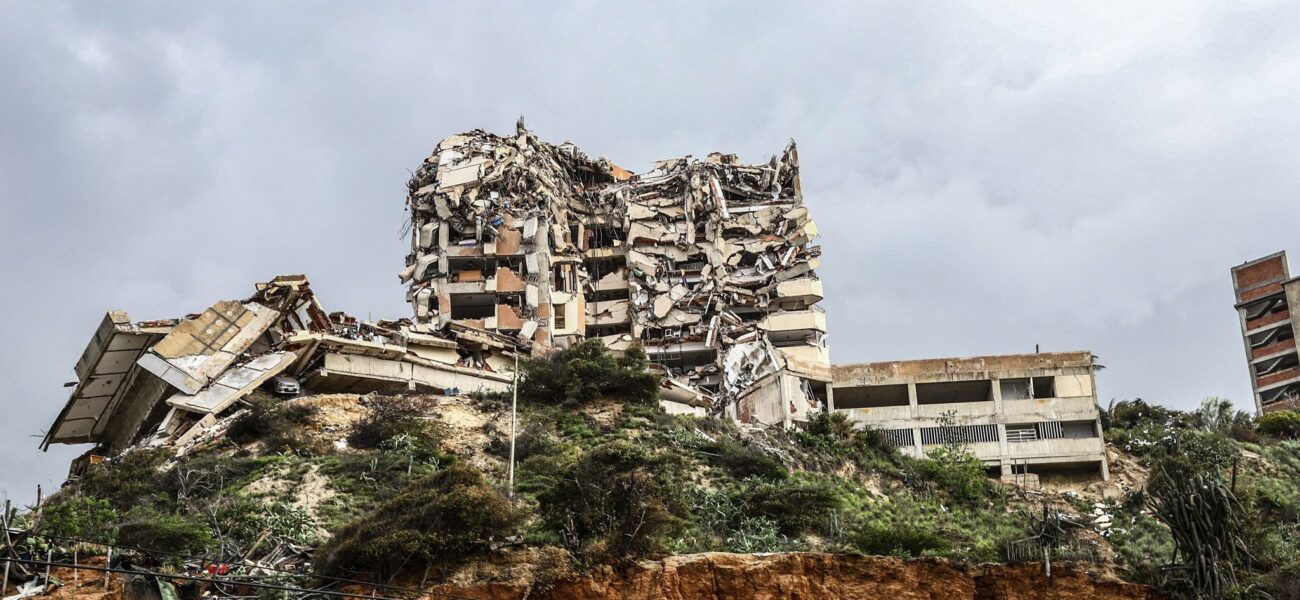 Caracas Teeters: Geopolitical Fault Lines Emerge After Quake Devastates Venezuela