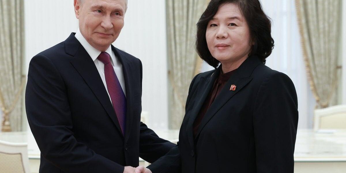 Putin Meets North Korean Foreign Minister Amid Ongoing Ukraine Conflict