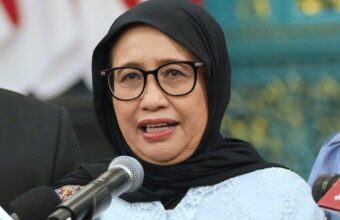 Indonesia’s Free Meals Agency Chief Resigns Amid Ongoing Challenges