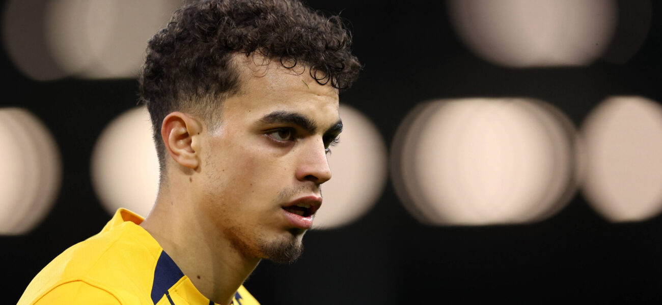 Yasin Ayari: Elite Clubs Battle for Brighton Midfielder