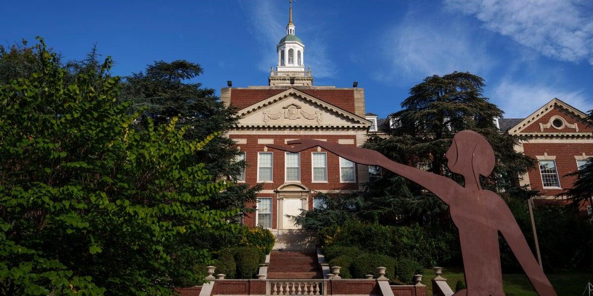 College Student Disenrolled from Chosen University Just Days Before Enrollment
