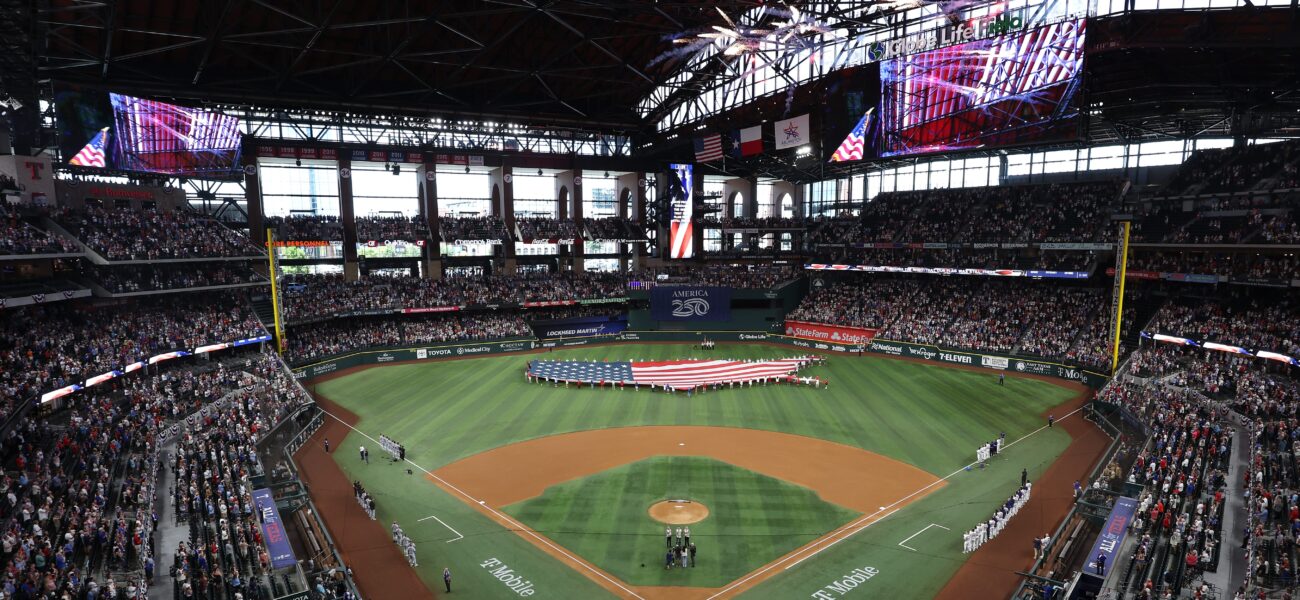 Game Day Gridlock: A Sunday Snapshot of Streaming Wars and Fandom Fragmentation