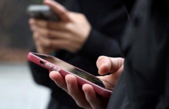 France Enforces First EU-Wide Social Media Ban for Children Under 15