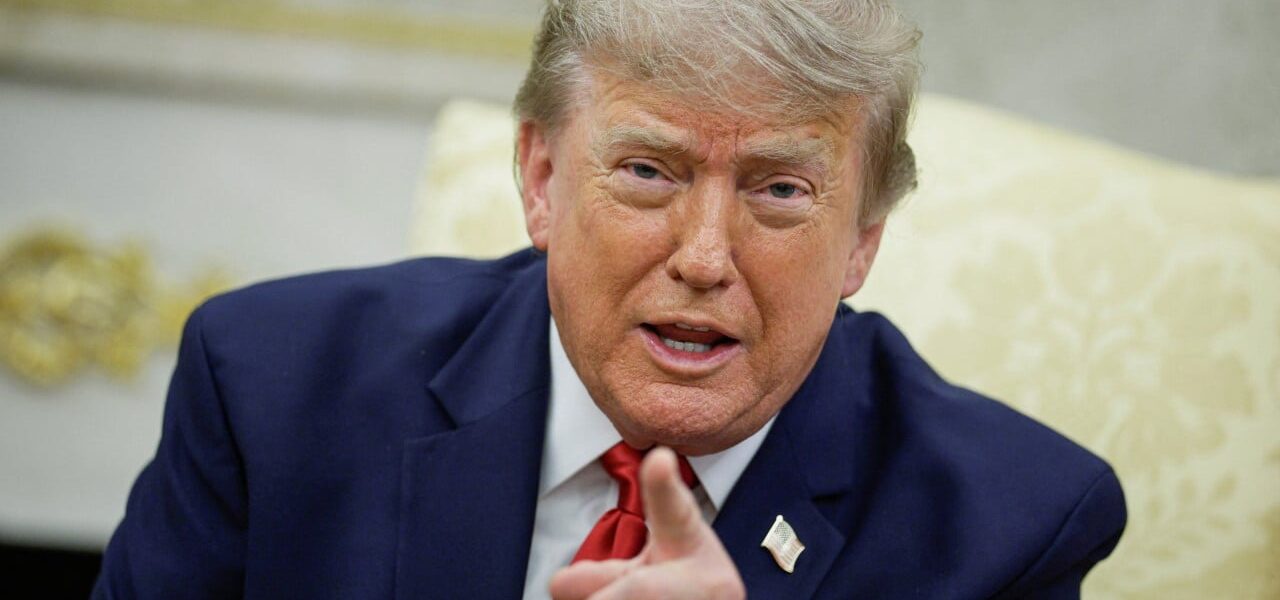 Trump Teleprompter Operator Dismissed Amid Betting Allegations, Federal Probe