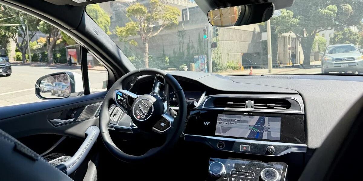 Steve Fowler Abandons Uber for Waymo Robotaxi in San Francisco