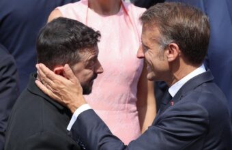 Zelensky Refutes Cocaine Claim Made During Tucker Carlson’s Interview with Putin