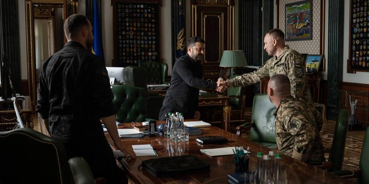 Ukraine’s Zelensky Dismisses Armed Forces Chief in Major Military Reshuffle