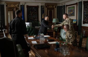 Ukraine’s Zelensky Dismisses Armed Forces Chief in Major Military Reshuffle