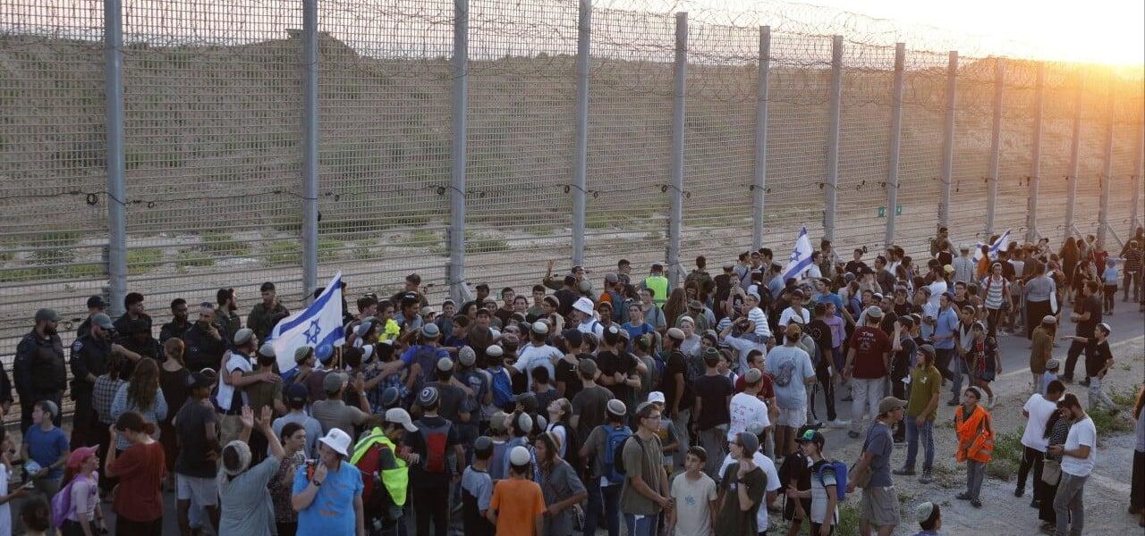 Israelis Rally at Gaza Border Demanding Settlement Re-establishment