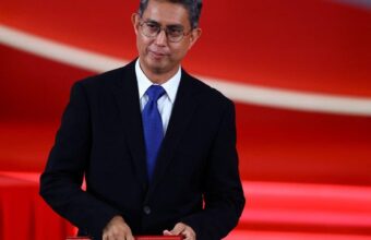 Singapore PM Addresses Shock Resignation of Minister Over Inappropriate Messages Singapore PM Addresses Shock Resignation of Minister Over Inappropriate Messages