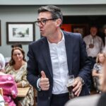 UK Economic Confidence Rises Despite Negative Headline Figures