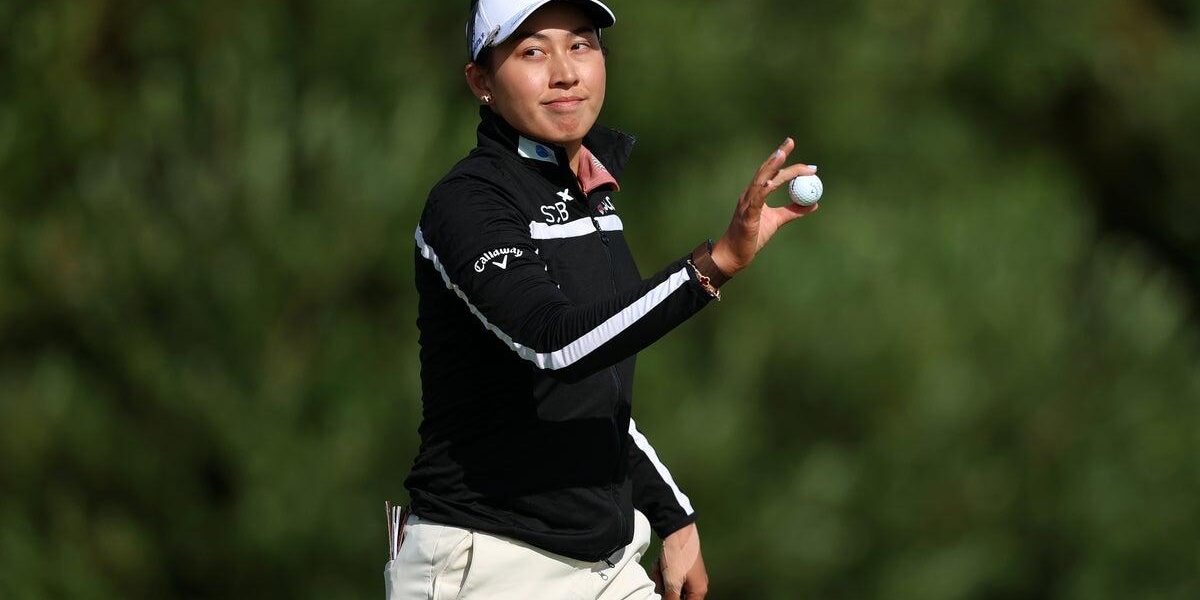 Thitikul Leads AIG Women’s Open with Hull and Woad Close Behind