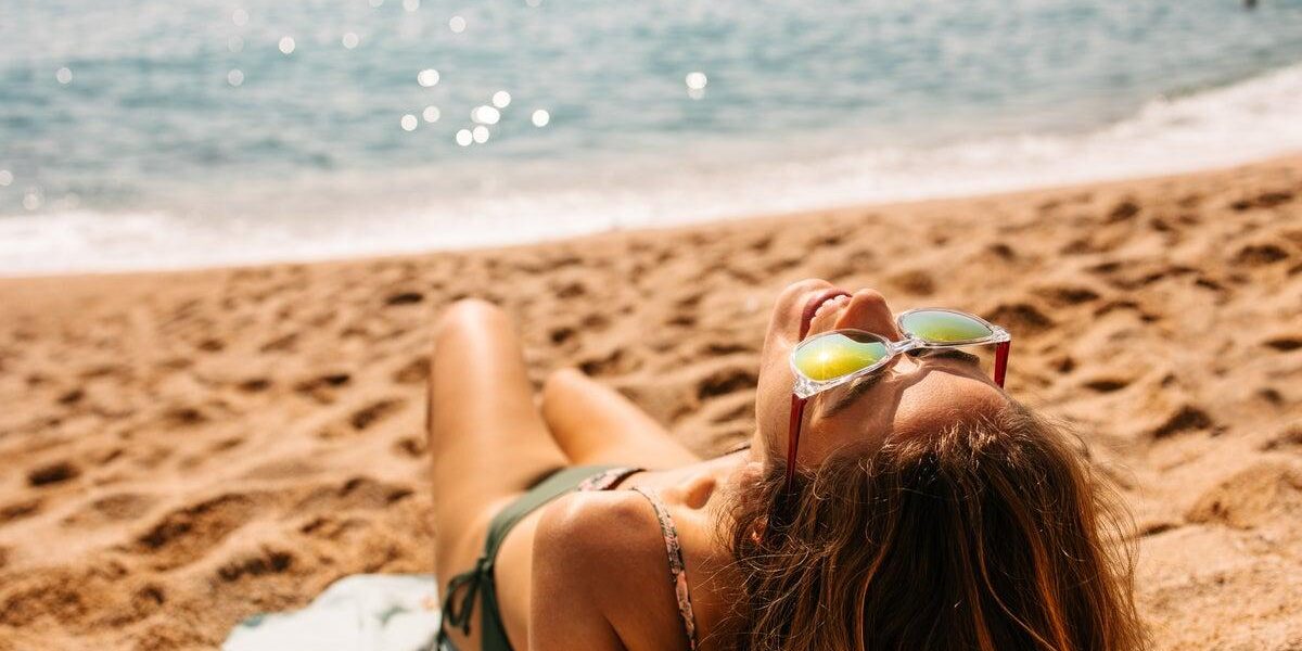Dermatologists Warn Against Viral ‘Tanmaxxing’ Trend